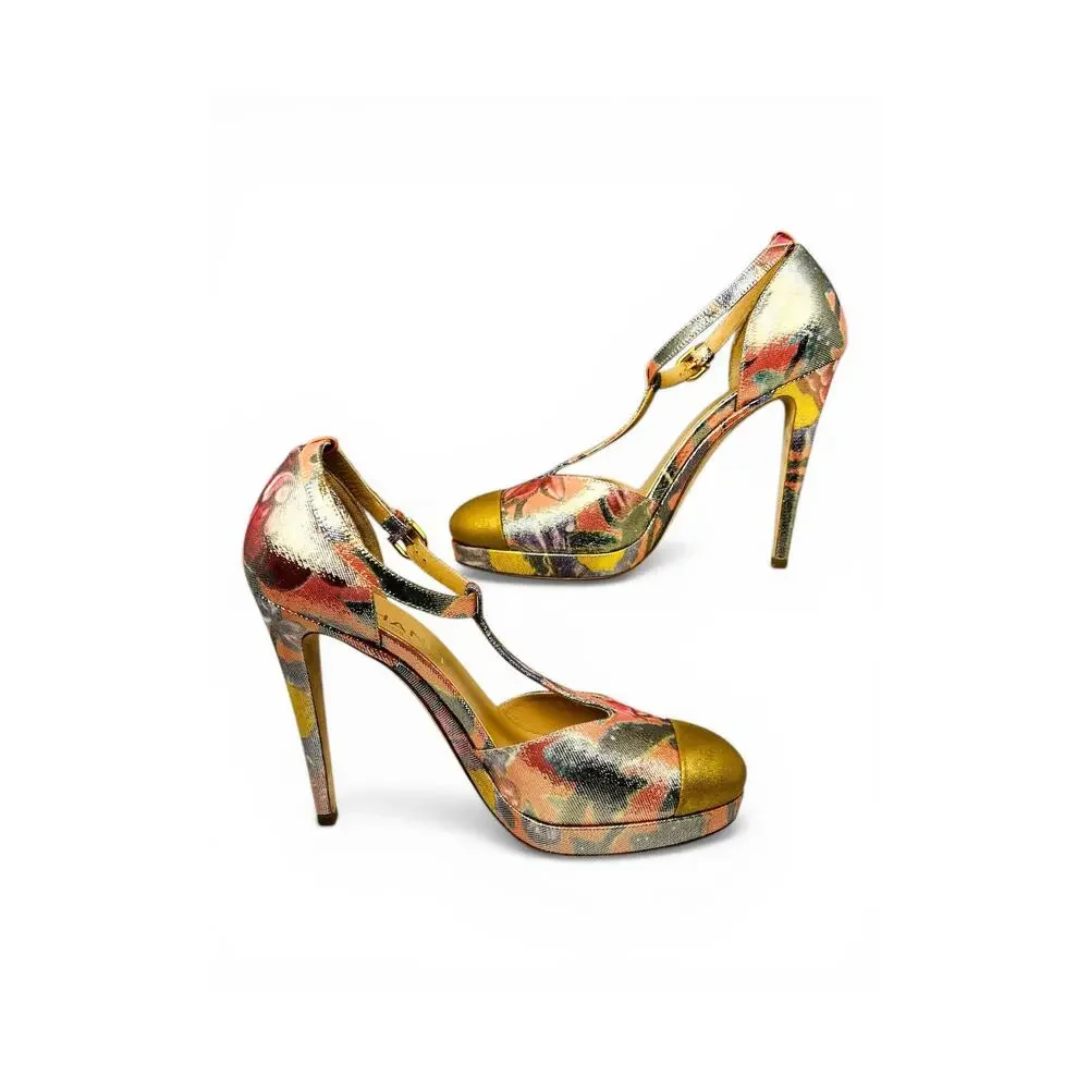 Chanel 2015 Cruise Floral Lamé T Strap Pumps Gold Cap Toe Platform Heels EU 38.5 - Picture 8 of 8